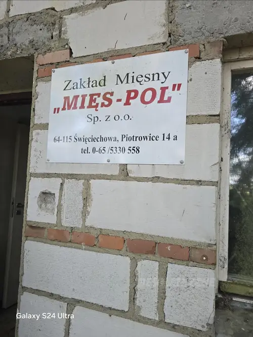 Opuszczona ubojnia w Piotrowicach - zdjęcie 7/25