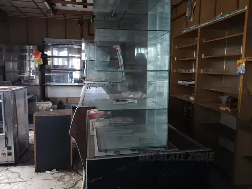 Opuszczony sklep spożywczy - zdjęcie 9/10