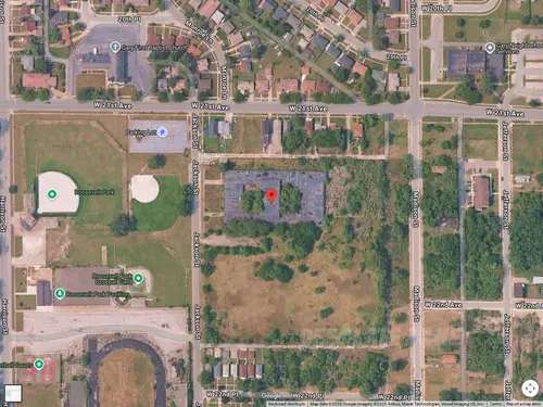 Szkoła w której uczył się Michael Jackson - zdjęcie 1/1 - Google Satellite