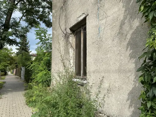 Opuszczony dom - zdjęcie 1/2