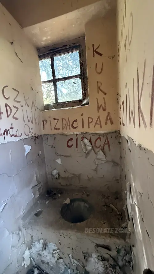 Opuszczona stacja kolejowa Pogórze PKP - zdjęcie 2/33