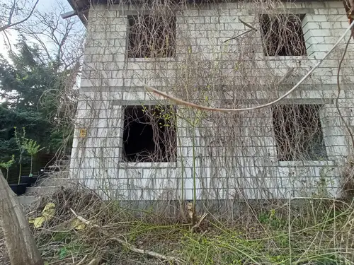 Niedokończony Dom przy Cegielni - zdjęcie 2/3