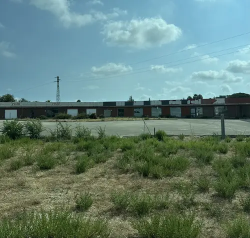 Opuszczony supermarket - zdjęcie 3/4