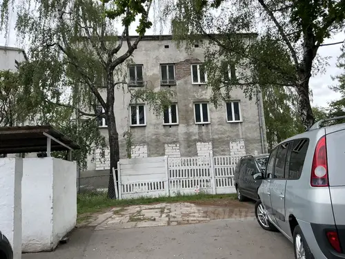 Opuszczona kamienica - photo 1/2