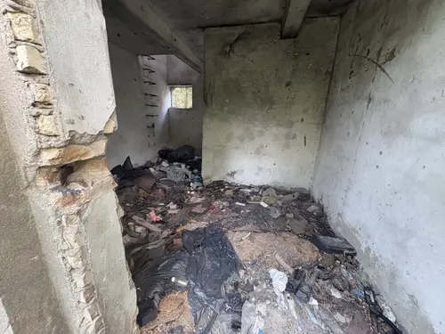 Opuszczone kurniki / dawna ferma drobiu