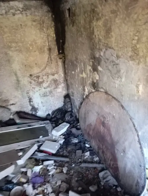 Opuszony pałacyk - zdjęcie 5/9