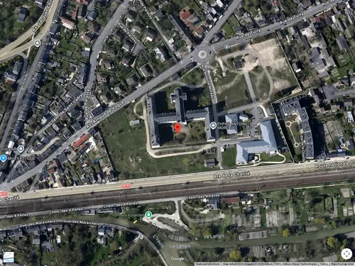 54 Av. Arnaud de Vogue - zdjęcie 1/1 - Google Satellite