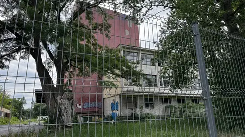 Piekarnia ambasady Malezji - zdjęcie 3/101