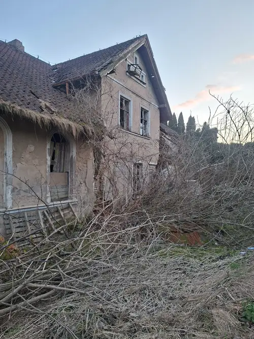 Opuszczona posiadłość Bukwałd