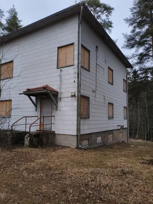 Domek nad stawem - zdjęcie 3/8