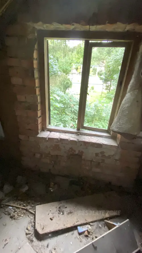 Opuszczony dom - zdjęcie 5/8