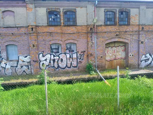Dawny magazyn towarzystwa akcyjnego "Warrant" Składy Towarowe. - photo 4/9
