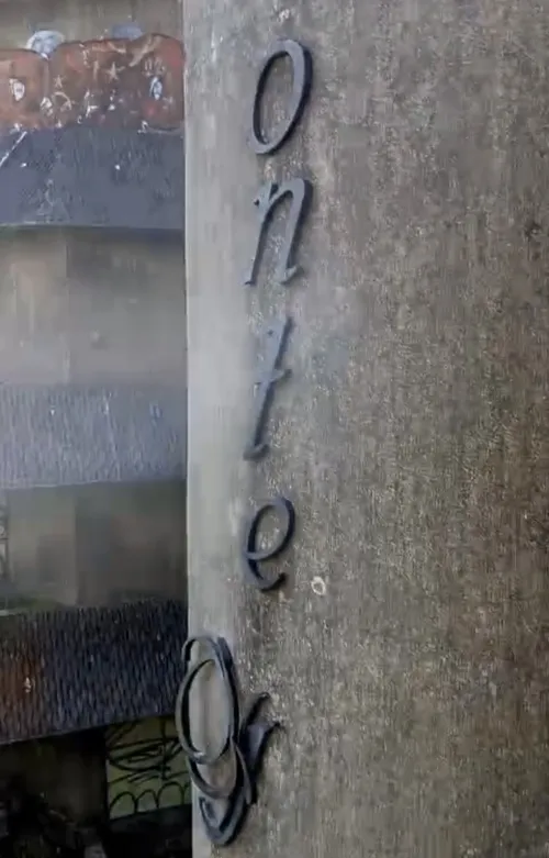 Opuszczony hotel - zdjęcie 4/5