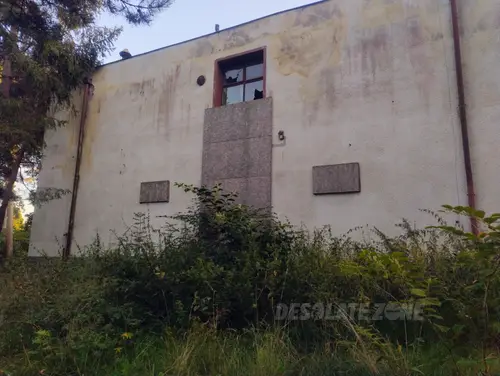 Opuszczony ośrodek wypoczynkowy - photo 2/25