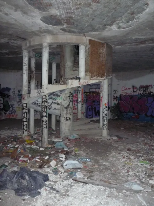 Opuszczona Willa w Wieliczce - zdjęcie 6/51