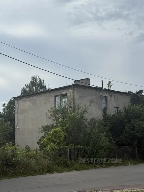 Opuszczony dom - zdjęcie 2/4