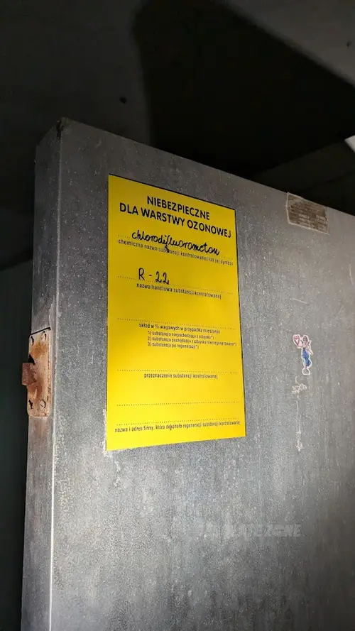 Szpitalna chłodnia.