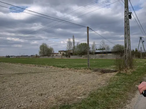 Opuszczony niedokończony dom z halą., Rzgów - photo 2/23