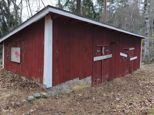 Domek nad stawem - zdjęcie 6/8