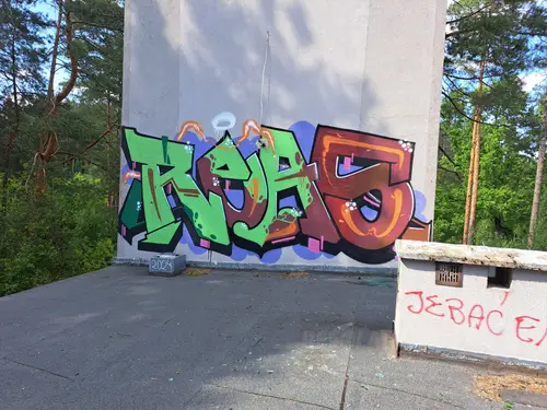 Opuszczony hotel Black Tower