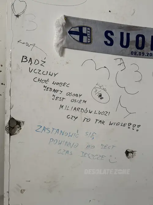Opuszczony budynek wielofunkcyjny, Łódź - zdjęcie 4/65