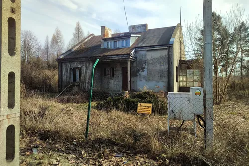 Opuszczony dom - zdjęcie 3/4