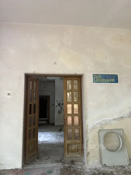 Opuszczony szpital - zdjęcie 5/15