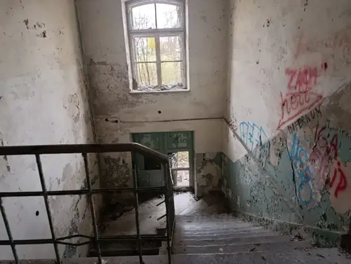 Szpital zakaźny i dziecięcy. - zdjęcie 7/9