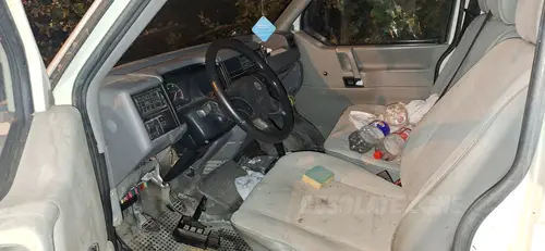 Opuszczony Volkswagen Transporter T4 - zdjęcie 4/4