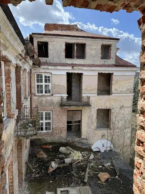 Opuszczony internat - zdjęcie 2/8