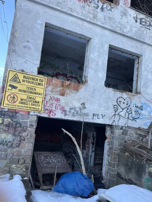 Opuszczona willa - photo 1/6