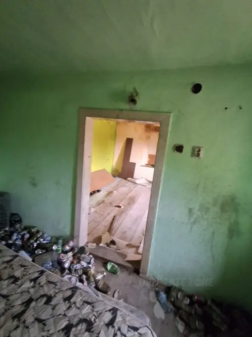 Opuszczony dom - zdjęcie 3/24