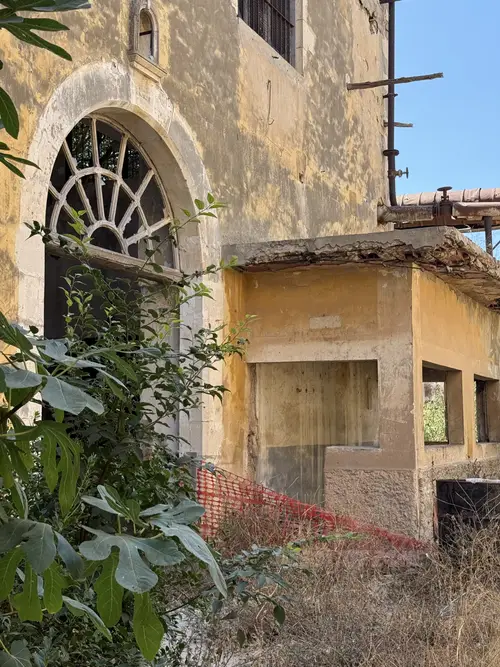 Opuszczona fabryka - zdjęcie 8/10