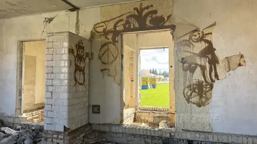 Niedokończony dom - zdjęcie 4/5