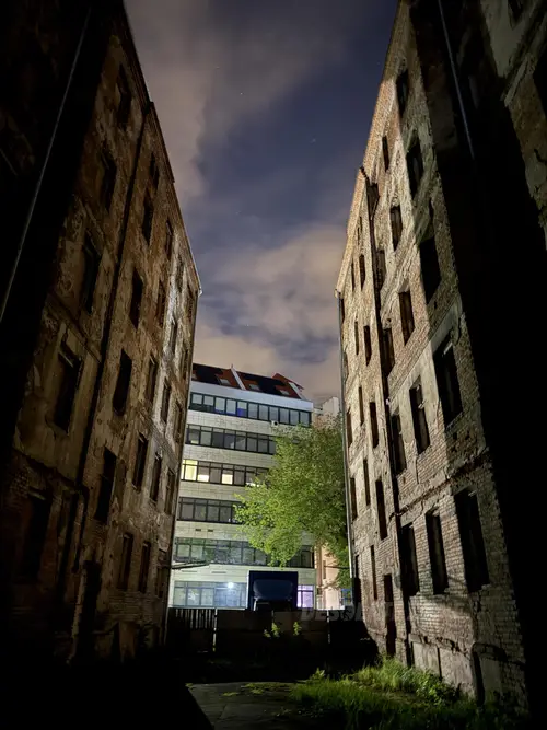 Opuszczona stara kamienica, Warszawa - photo 1/17