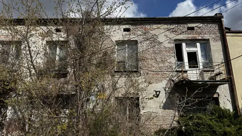 Opuszczona Kamienica - zdjęcie 1/9