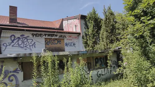 Duża opuszczona posesja - zdjęcie 18/47