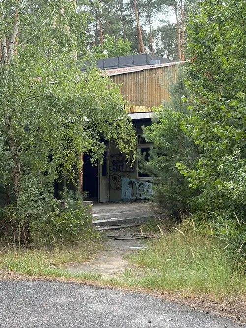 Opuszczony ośrodek "Villa Rosa" - zdjęcie 24/40