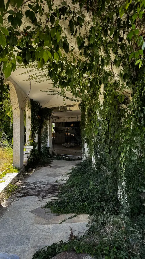 Opuszczony hotel - photo 9/10
