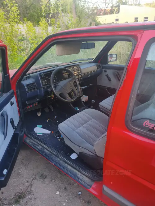 Opuszczony budynek wielofunkcyjny, Łódź