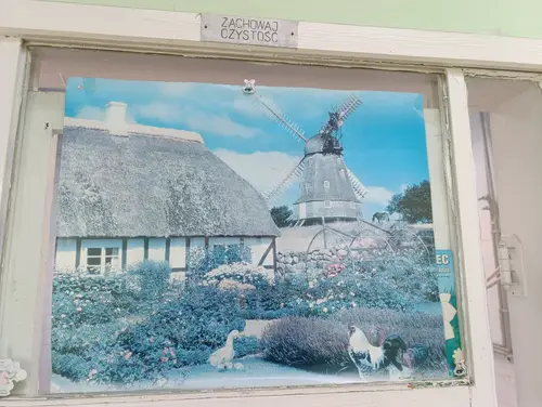 Opuszczony budynek szpitala - photo 25/40