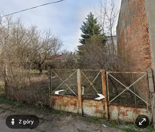 Opuszczona Komórka i podwórko. - zdjęcie 3/3