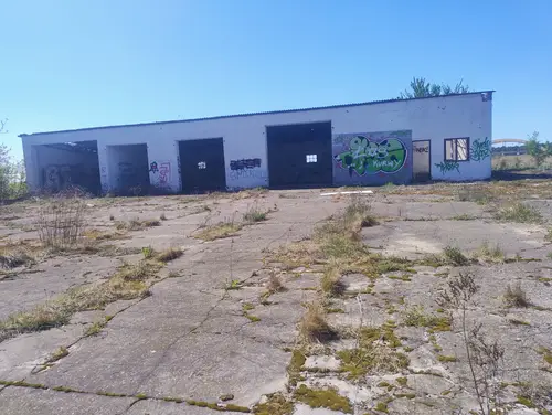 Opuszczone gospodarstwo - zdjęcie 1/14