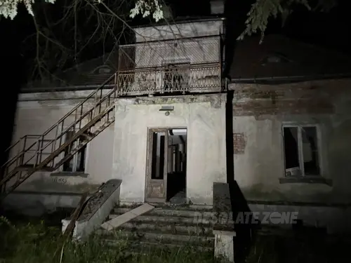 Opuszczony szpital, Konstancin-Jeziorna - photo 1/23