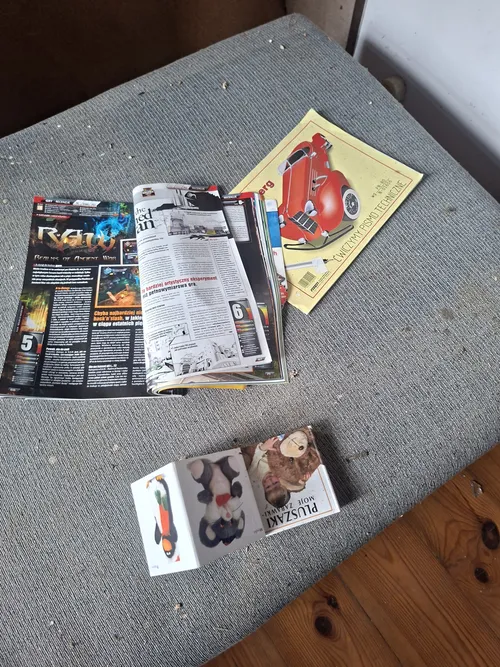 dwa opuszczone domki