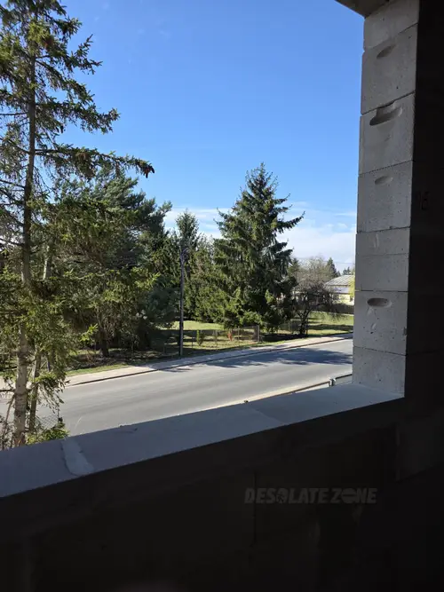 Niedokończony dom - zdjęcie 6/30