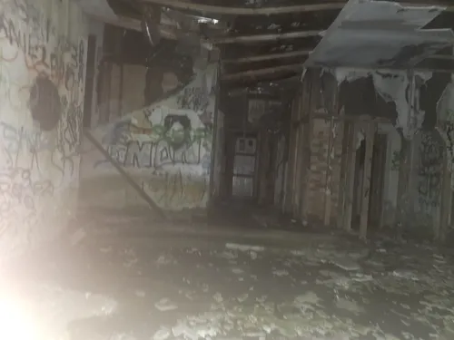 Niedokończony dom - photo 2/14