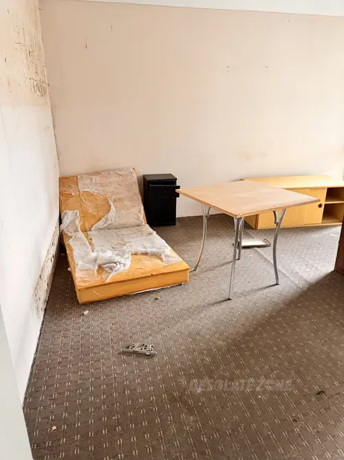 Opuszczony hostel - zdjęcie 12/36