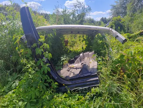 Cmentarzysko Rozkradzionych(Karoserii) Samochodów