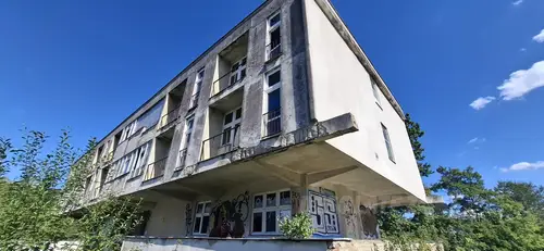 opuszczony hotel - zdjęcie 12/24